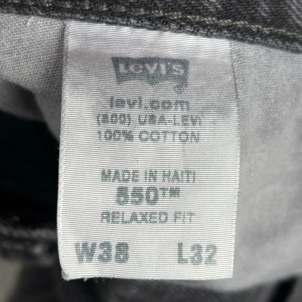 Levi's 550 Jeans Mens 38X32‎ Black Relaxed Fit Straight Distressed (Fit 38x30)